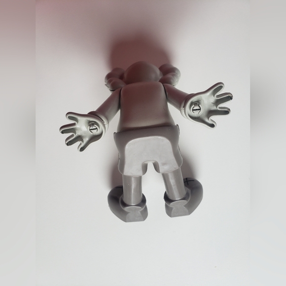 Kaws Cake Topper - Picture 5 of 9
